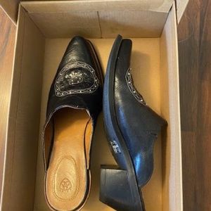 Ariat Medallion Mule